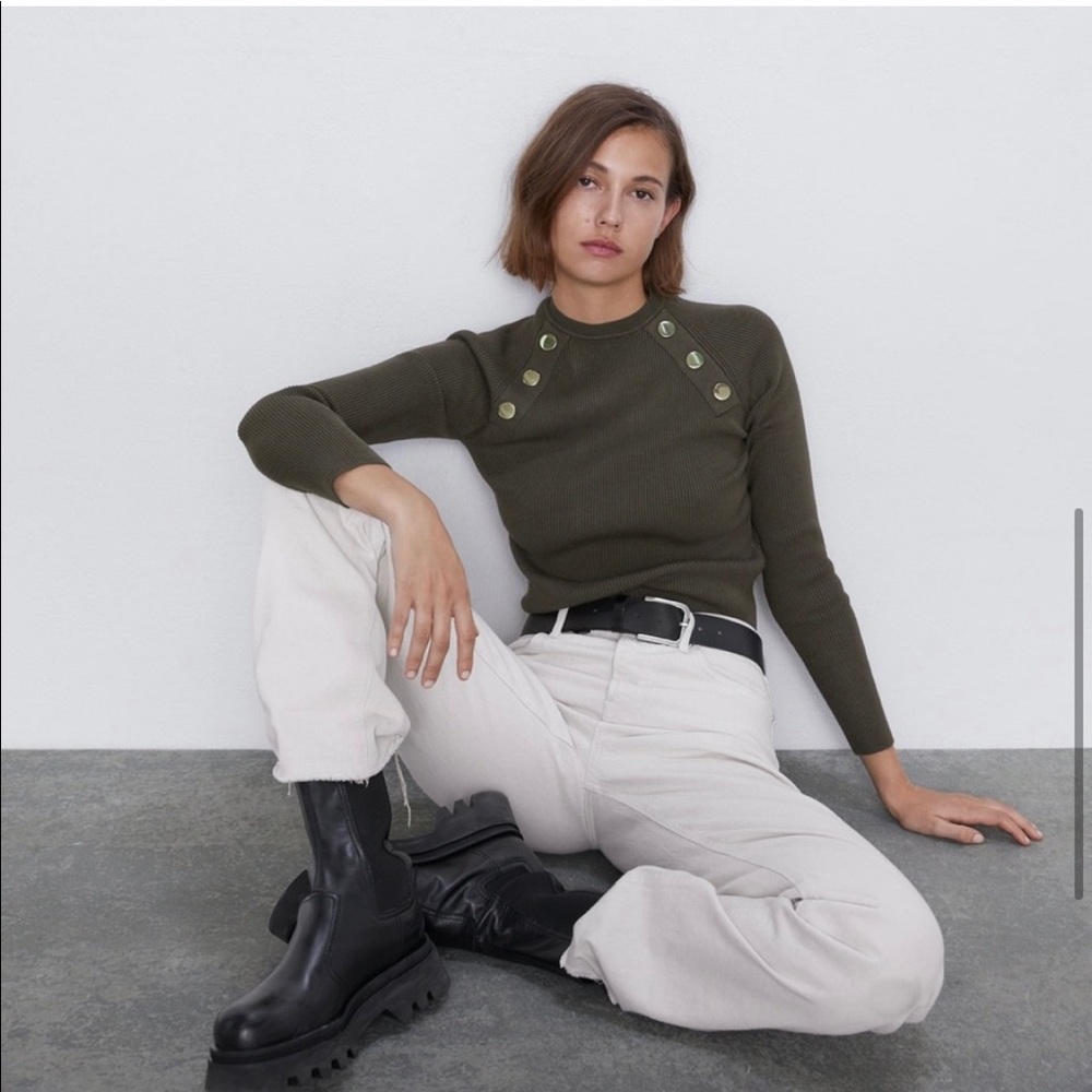 RARE NWT Zara Ribbed Fitted Military Sweater with Gold Buttons Dark Olive- sz S